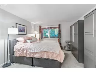 Photo #6: 762759451 Listing