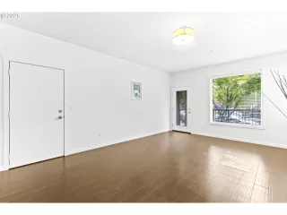 Photo #1: 763342641 Listing