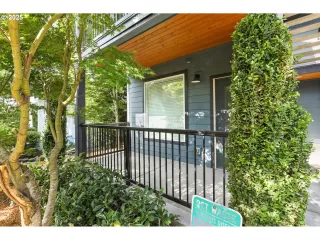 Photo #3: 763342641 Listing