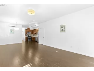 Photo #6: 763342641 Listing