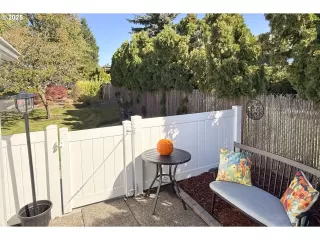 Photo #4: 764133439 Listing