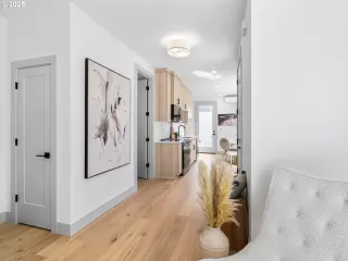 Photo #3: 764840046 Listing