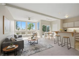 Photo #1: 764974322 Listing 