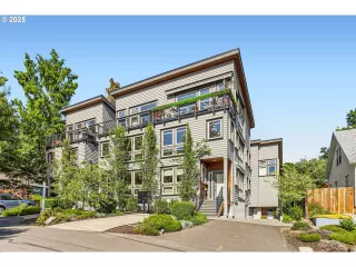 Photo #1: 765071384 Listing 