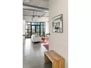 Photo #1: 765637063 Listing