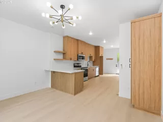 Photo #5: 766787295 Listing 