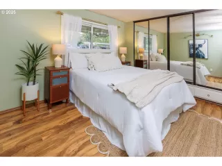 Photo #3: 766821581 Listing