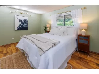 Photo #4: 766821581 Listing