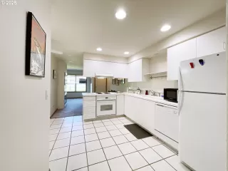 Photo #6: 767174403 Listing 