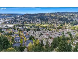 Photo #2: 767194667 Listing