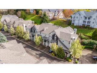 Photo #4: 767194667 Listing