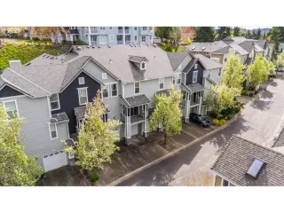 Photo #5: 767194667 Listing