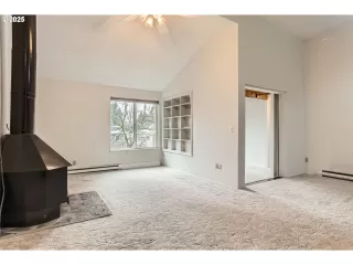 Photo #3: 767195162 Listing