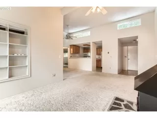 Photo #5: 767195162 Listing