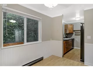 Photo #4: 767327079 Listing