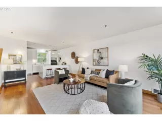 Photo #6: 767619903 Listing 