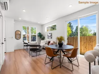 Photo #6: 767873077 Listing