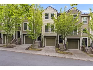 BROWNSTONE HOMES Condos for Sale Browse active condo listings in BROWNSTONE HOMES