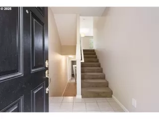 Photo #4: 768102104 Listing 