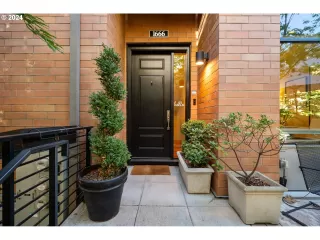 Photo #5: 768428213 Listing