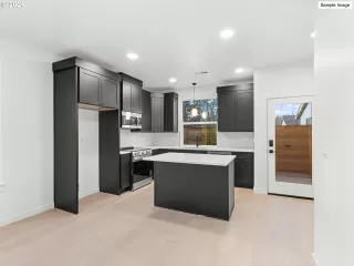 Photo #4: 768587929 Listing 