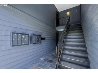 Photo #3: 768602884 Listing 