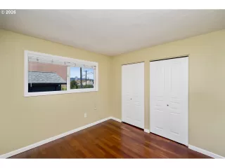 Photo #4: 768602884 Listing 