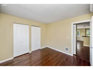 Photo #6: 768602884 Listing 