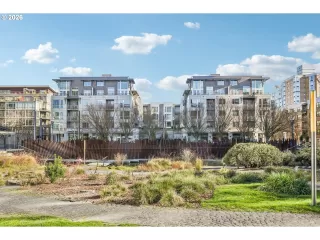 Photo #6: 768647981 Listing