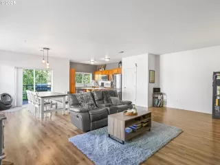 Photo #2: 768782341 Listing 