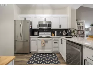 Photo #4: 769272852 Listing 