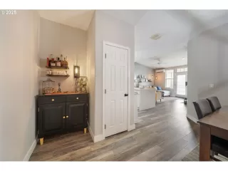 Photo #5: 769272852 Listing 