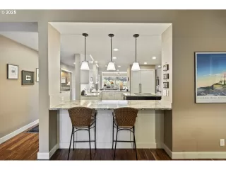 Photo #6: 769895442 Listing 