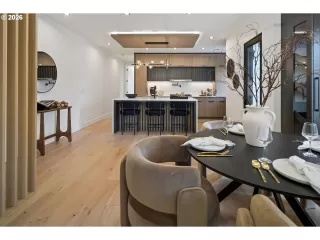 Photo #3: 769914444 Listing 