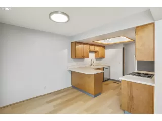 Photo #3: 769995195 Listing 