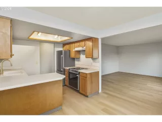 Photo #6: 769995195 Listing 