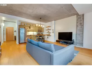 Photo #6: 770324992 Listing 