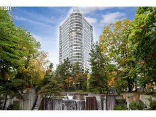 More Details about MLS # 770594010 : 1500 SW 5TH AVE 703