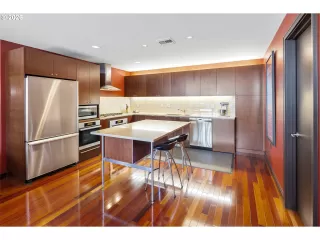 Photo #2: 772570946 Listing 