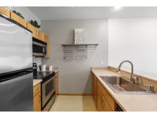 Photo #4: 775634231 Listing 