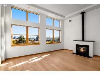 Photo #4: 776057770 Listing 