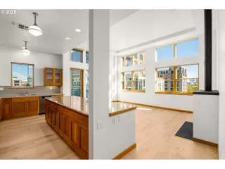 Photo #6: 776057770 Listing 