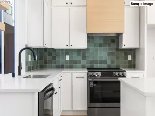 Photo #2: 776142357 Listing 