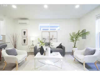 Photo #6: 776330567 Listing