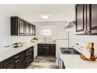 Photo #6: 776602475 Listing 