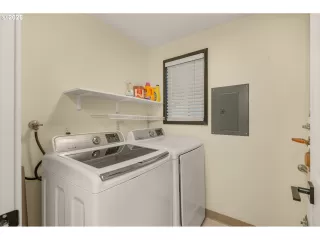 Photo #3: 776852137 Listing