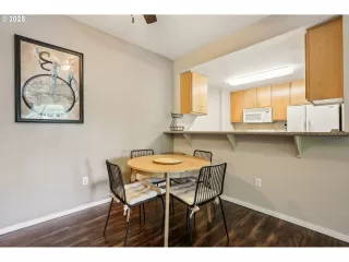 Photo #5: 777470900 Listing 