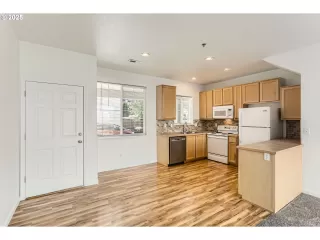 Photo #3: 778136150 Listing 