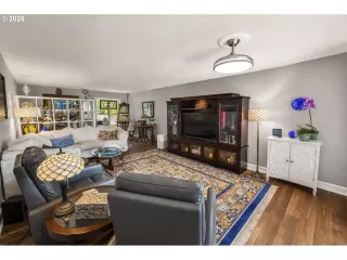 Photo #6: 778376419 Listing 