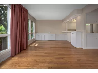 Photo #6: 779068200 Listing